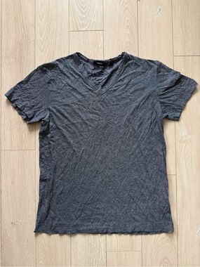 Theory Men's Gaskell Pinnate Mini Stripe V-Neck Tee Gray Size Small